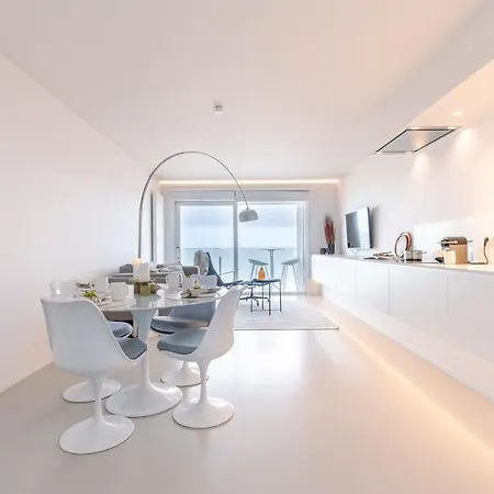 Apartment Stunning Modern Apartment With Sea-View In 'T Zoute *